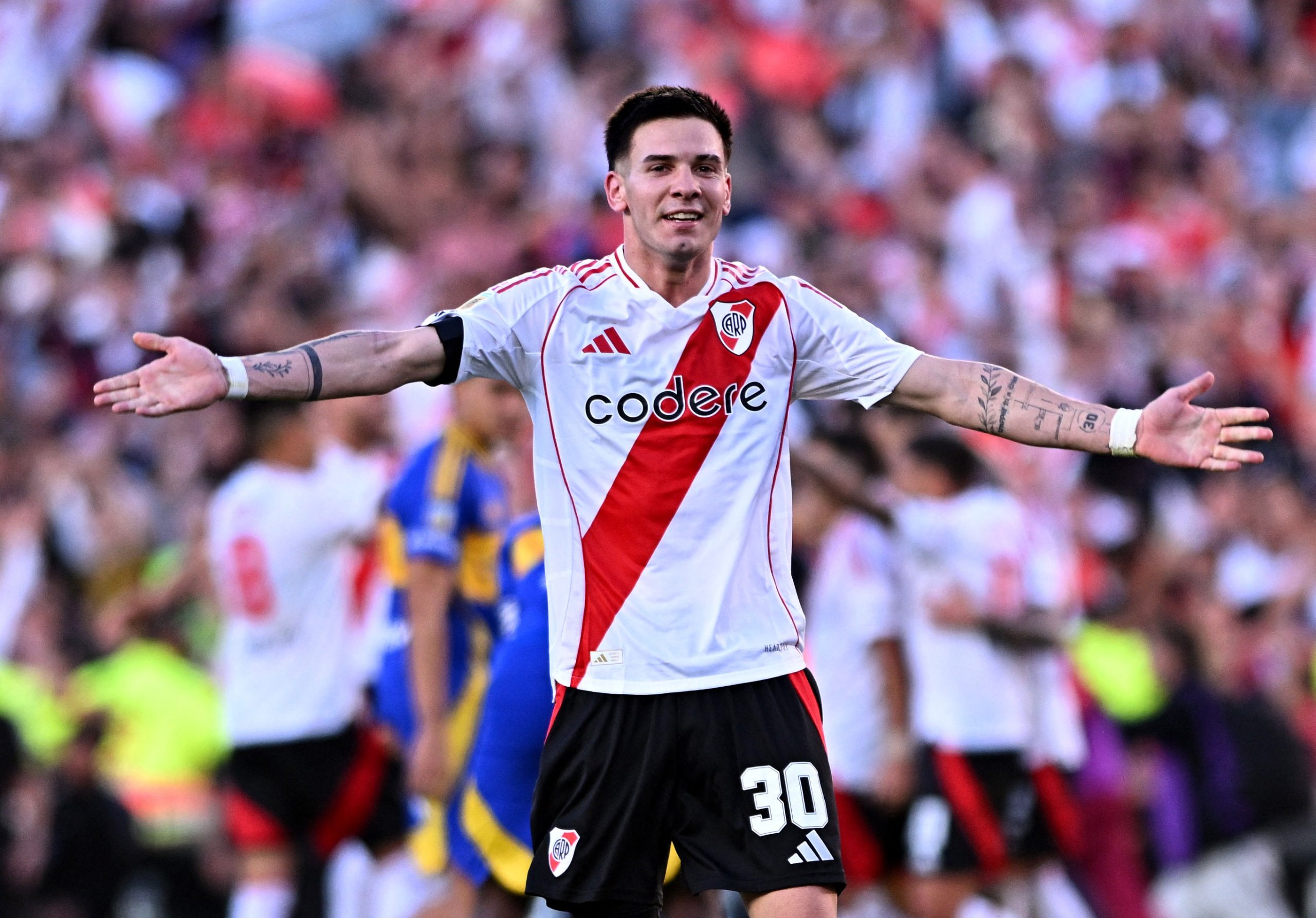 2025-04-27T203605Z_707530848_UP1EL4R1L83PA_RTRMADP_3_SOCCER-ARGENTINA-RIV-BOJ-scaled.jpg