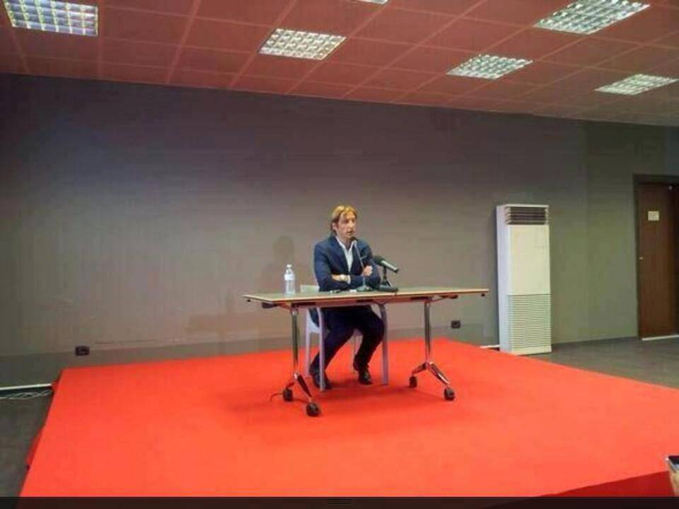 ambrosini89.jpg