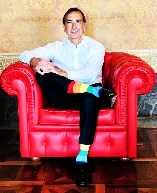 calze arcobaleno beppe sala instagram 2019-2.jpg