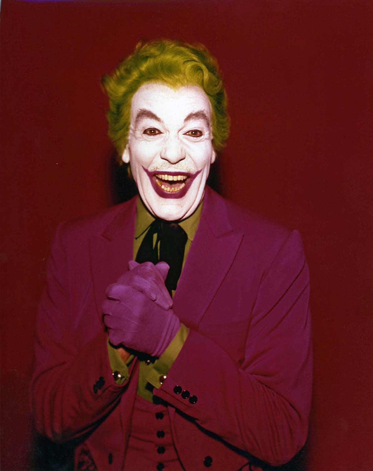 Cesar-Romero-Joker-Batman-The-Movie-Leslie.jpg