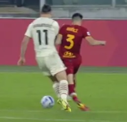 ibra rigore.jpg