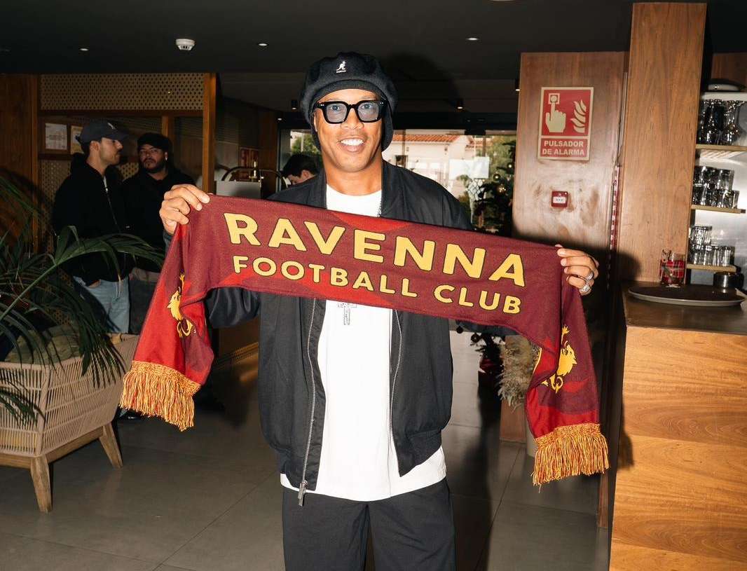 ronaldinho-ravenna.jpg