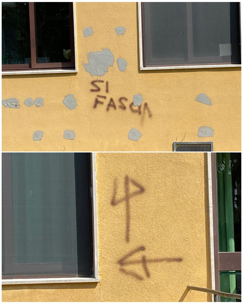 scritte fasciste scuola collodi pisa-2.jpg