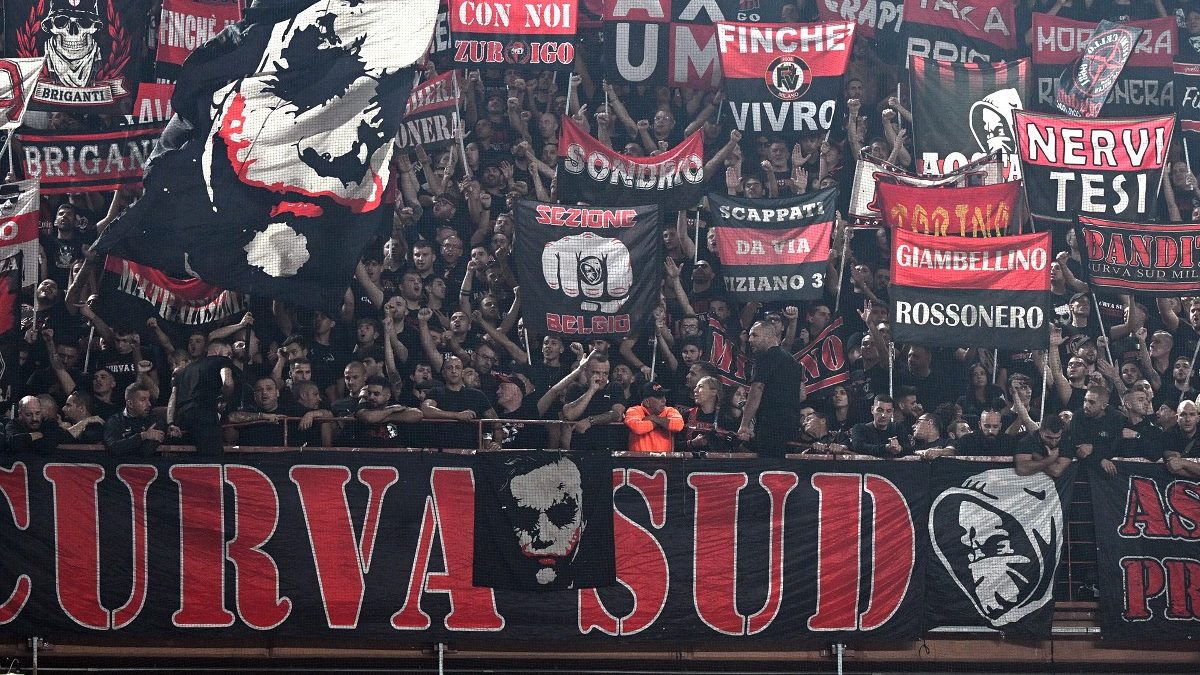 tifosi_Milan_MG1_2180-e1696706263576-1.jpg